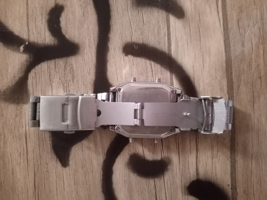 Продаю часы SKMEI CASIO 1220