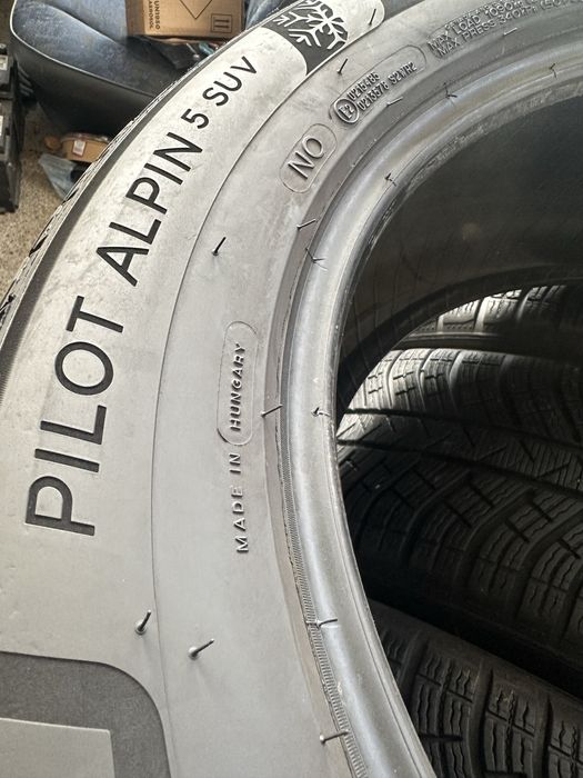 255/55/19 Michelin dot20