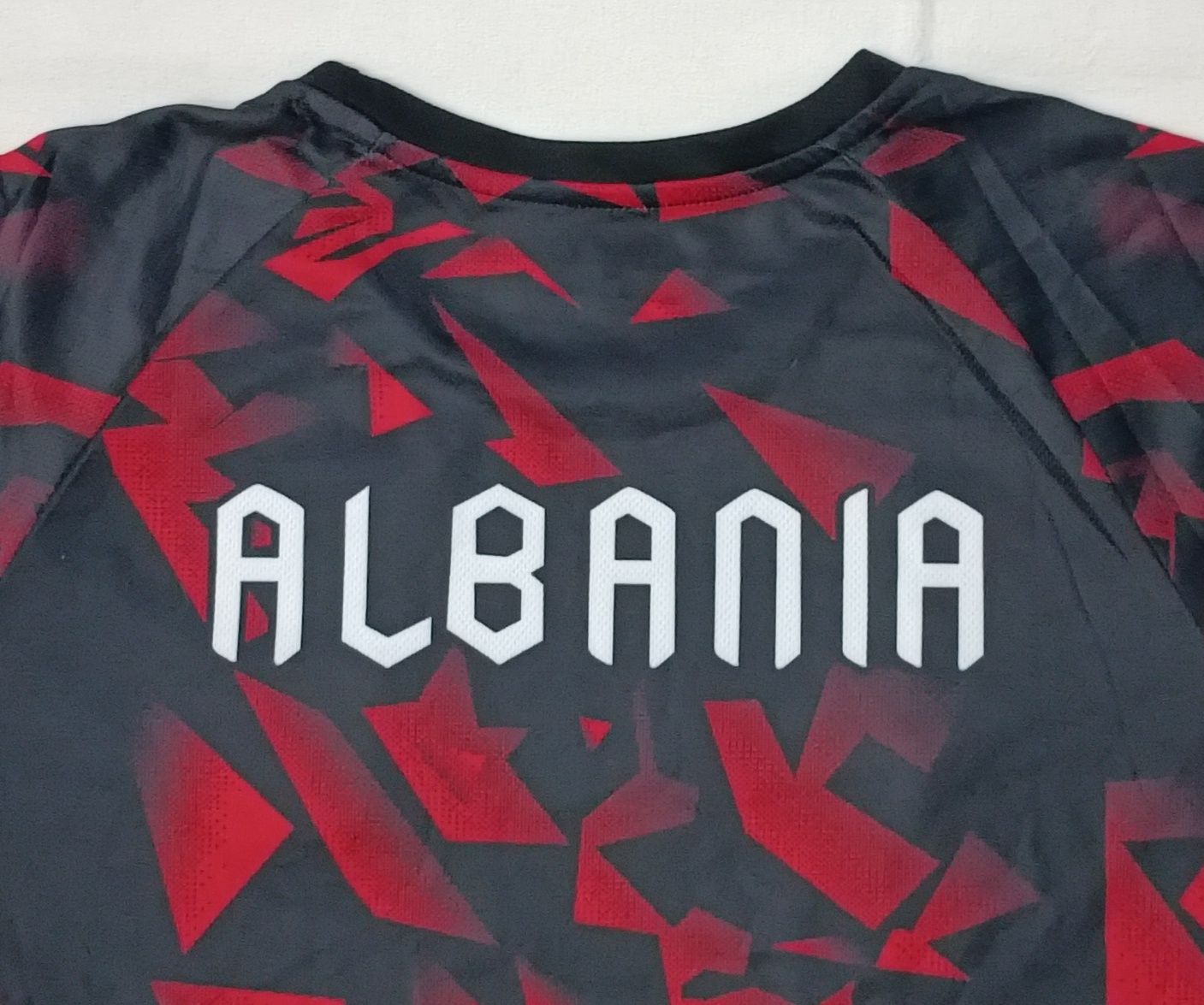 Macron Albania Jersey оригинална тениска M Албания фланелка футбол