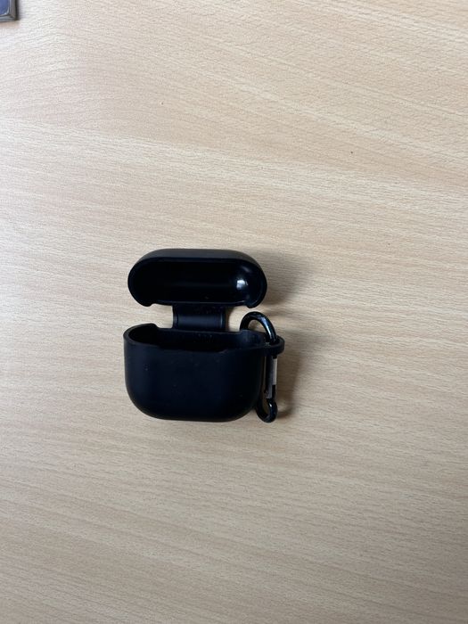 Airpods 4 noi la cutie
