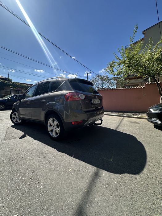 Ford kuga an 2012
