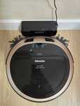 Робот прахосмукачка Miele Scout RX3 Runner,