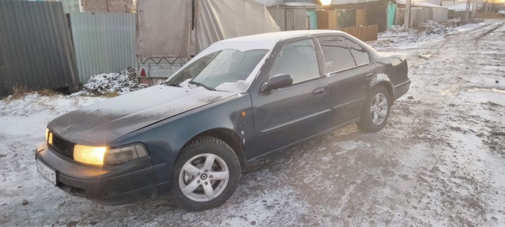 Продам нисан максимум на ходу резина новая