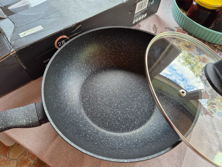 Tigaie Wok cu capac Premium antiaderenta, Amercook Brittany, Inductie