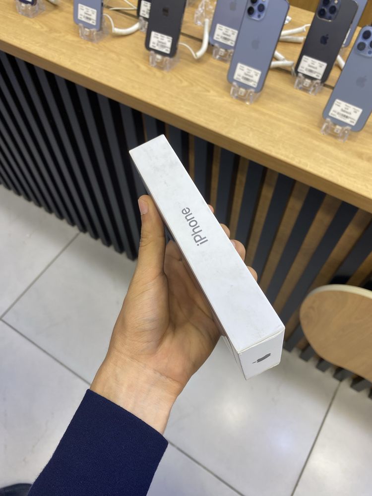 Iphone 14 pro karobkasi