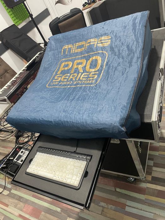 Mixer digital Midas Pro1