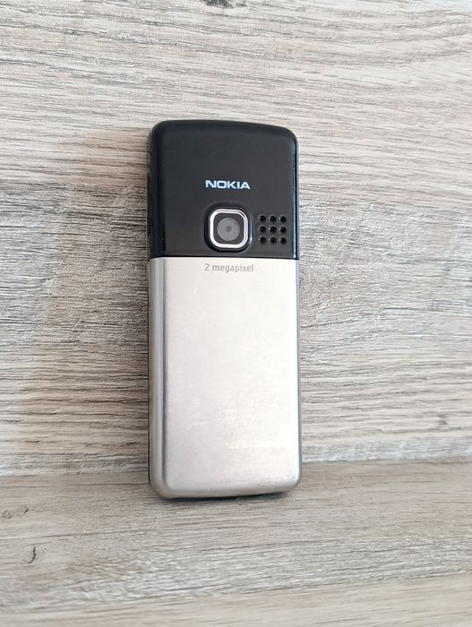 Nokia 6300 с оригинално зарядно