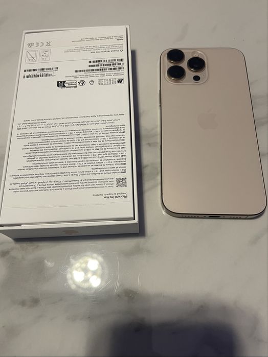 Iphone 16 pro max Desert Titanium