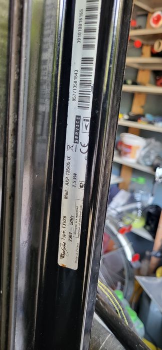 Vand cuptor Whirlpool 180 lei