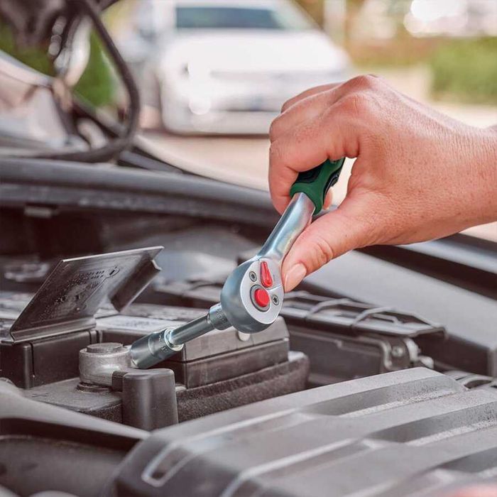 Промоция!Комплект гедоре 1/4`` тресчотка и вложки, 14 части Bosch