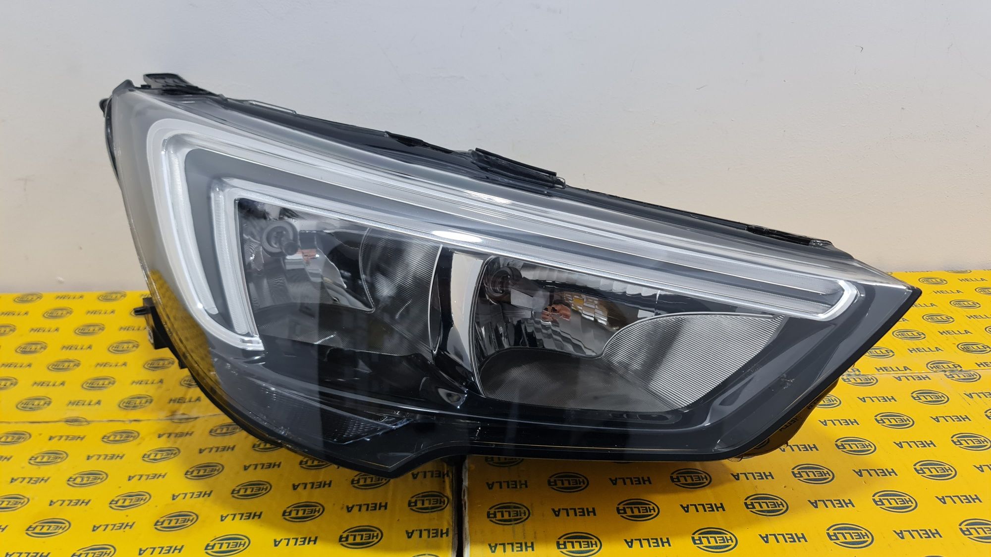Far dreapta led halogen Opel Crossland X 13467968