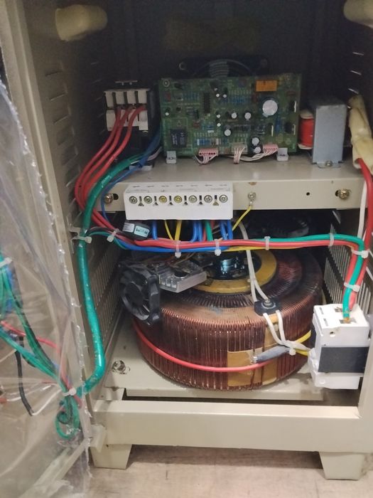 Продам стабилизатор напряжения ANDELI ASV-D15000VA