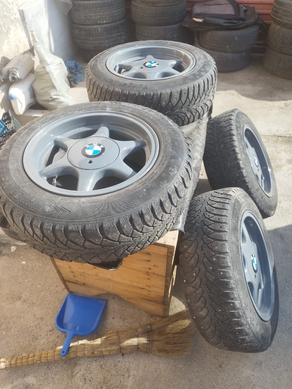 Диски с резиной r15