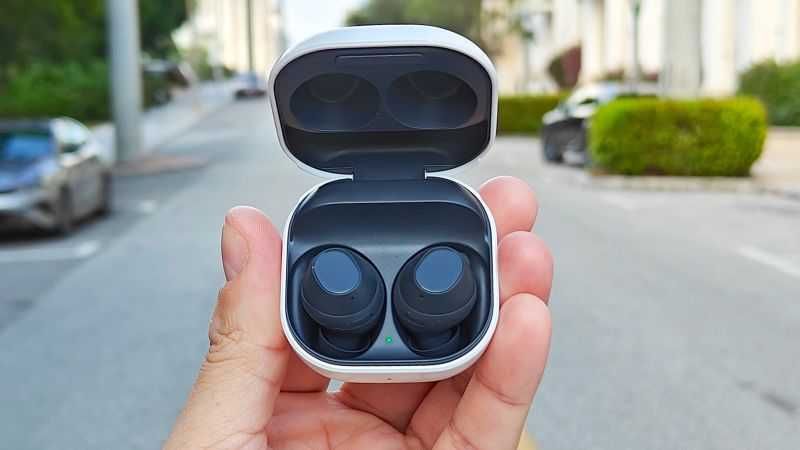 Samsung Galaxy Buds FE (ВСЕМИ - ТЦ Тайга, МИ SHOP - ТЦ Евразийский)