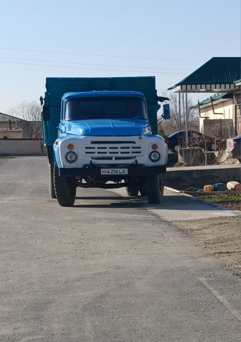 Zil samasval sotiladi 1987 yil