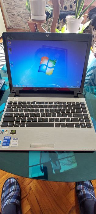 Лаптоп 12 инча (нетбук)