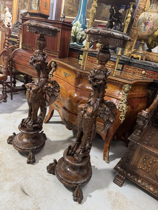 Doua piedestale sculptate manual - lemn masiv, stil baroc