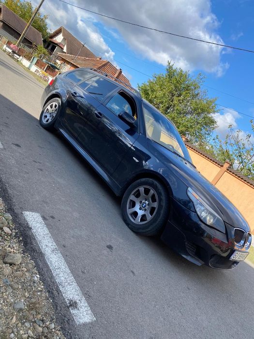 BMW seria5 an 2005 pachet M  breakfast negru motor 2,5 cutie automata