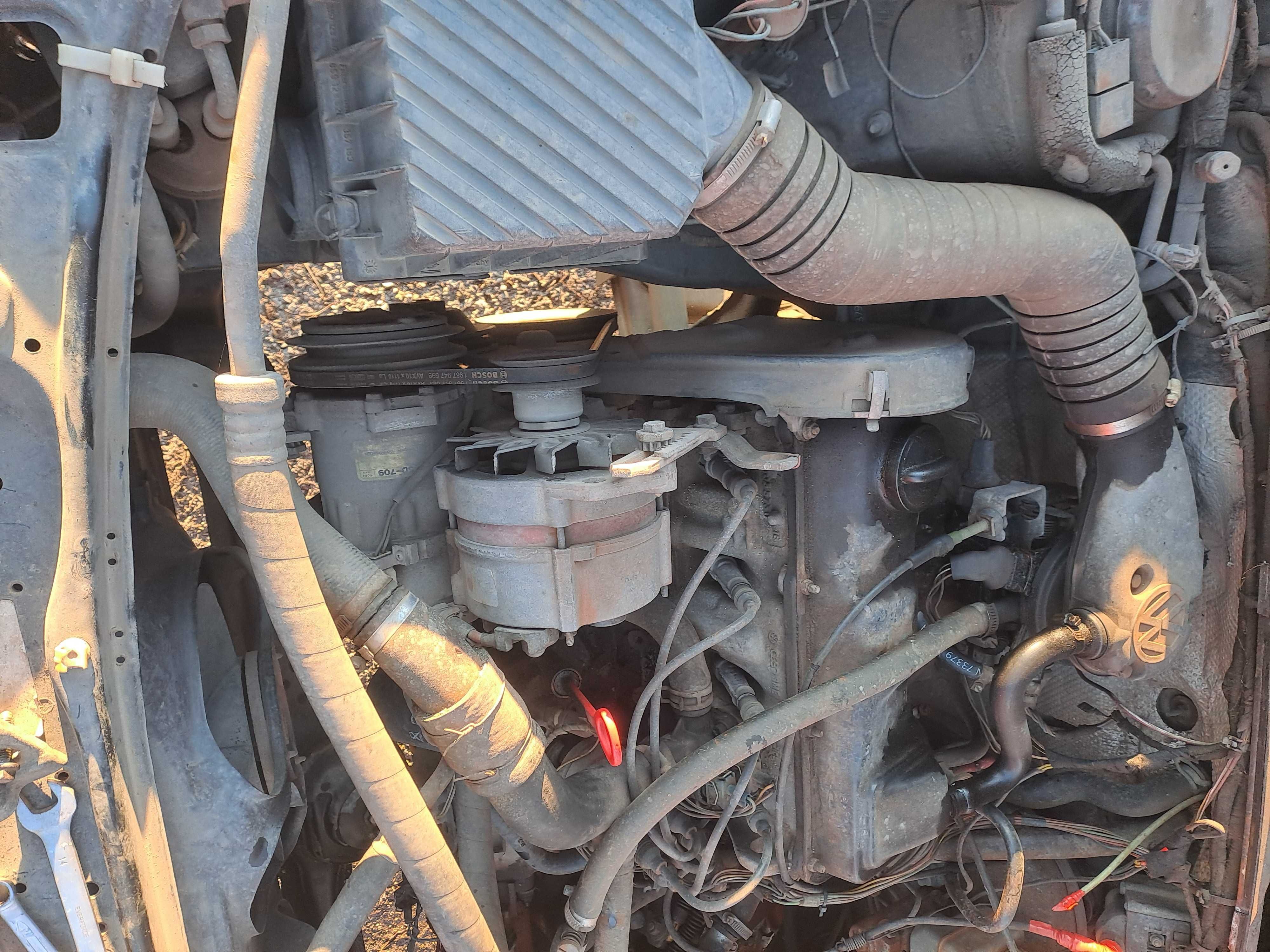 Vw passat b3 1.8 НА ЧАСТИ!