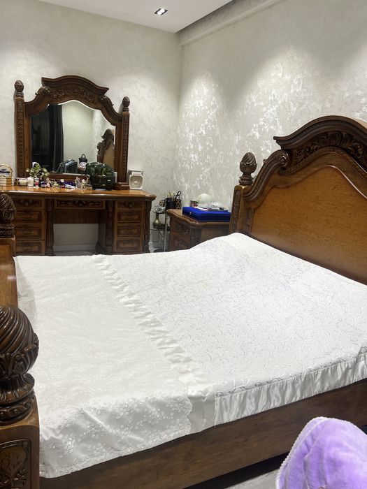 Продам мебель спальный гарнитур комплект китай фабричный