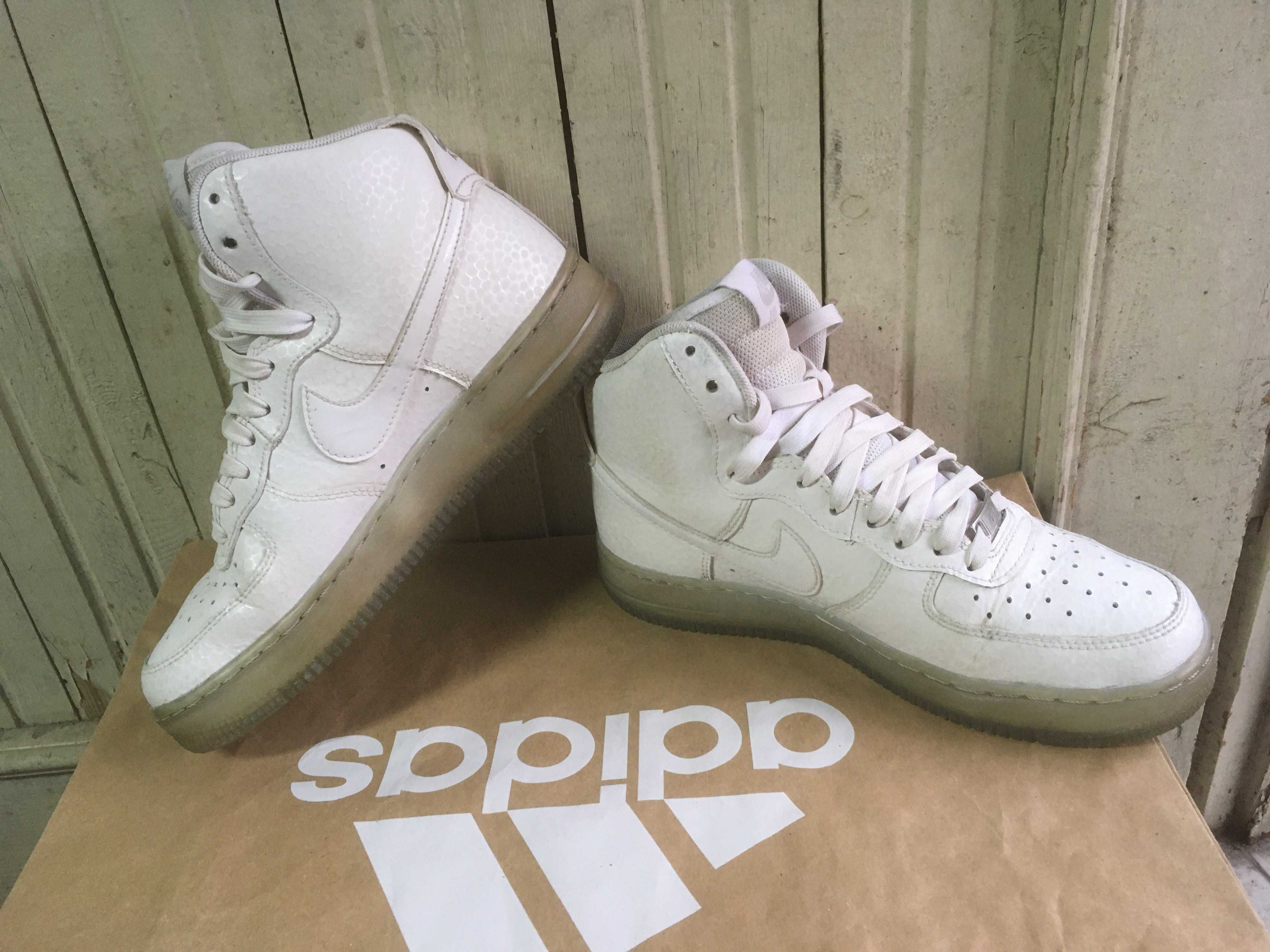 ''Nike Air Force 1 High Premium''оригинални маратонки 37.5 номер