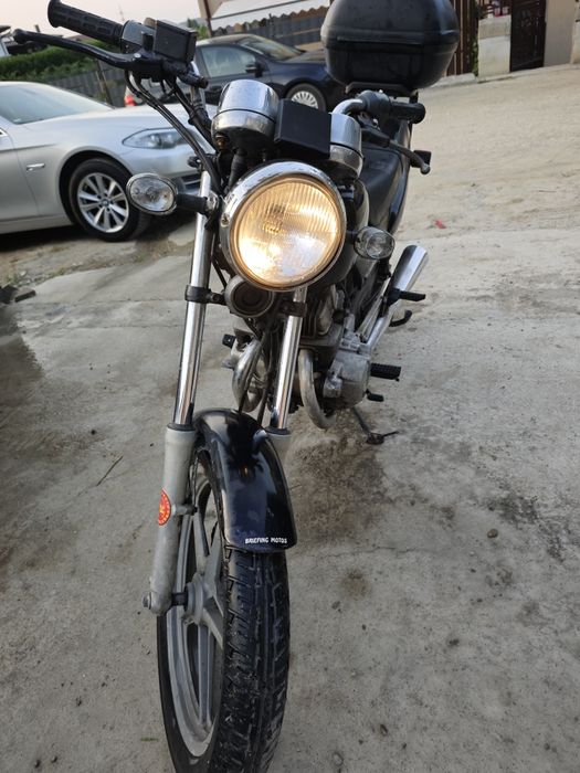 Vand HONDA cb 250 two fifty an 1996 in perfecta stare de funcționare