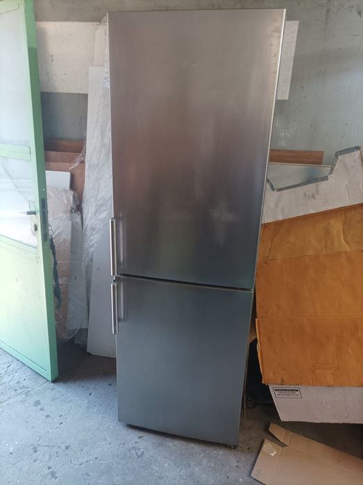 Хладилник с фризер