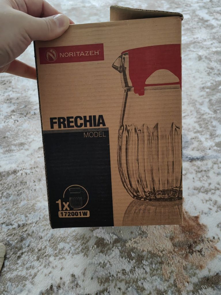 продаётся новый график, кувшин из стекла