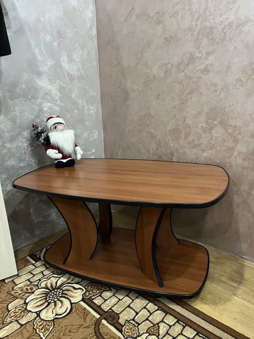 Продам.    стол