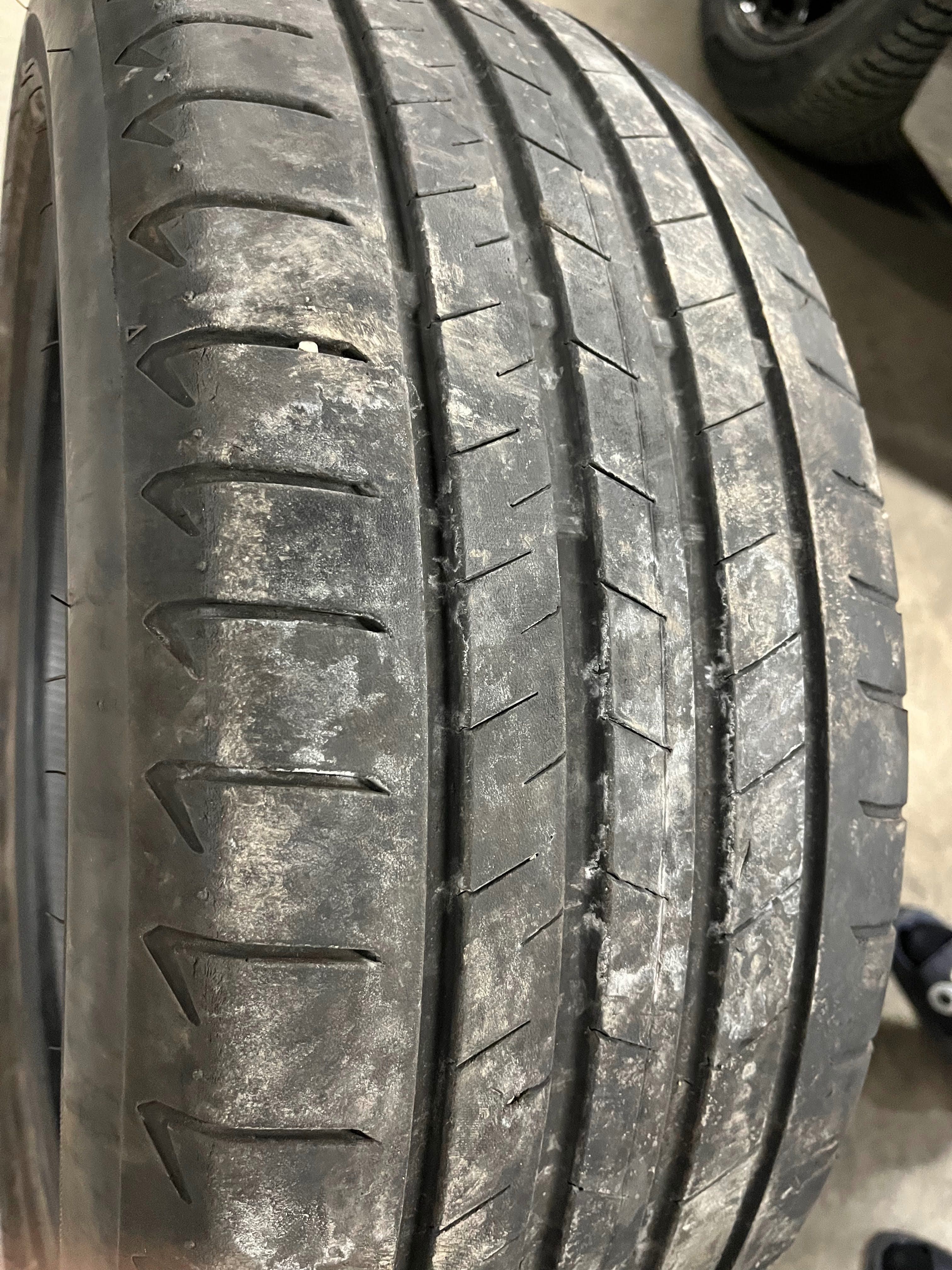 Гуми Bridgestone Alenza 245/50 R19 105W BMW
