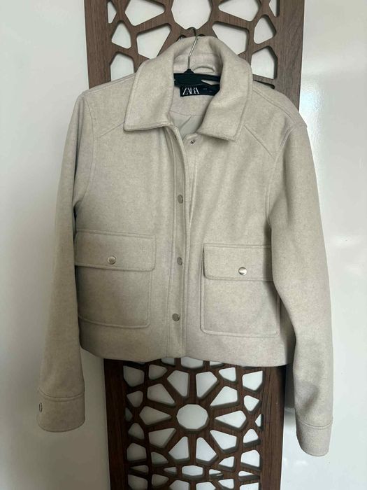 Дамско яке на Zara