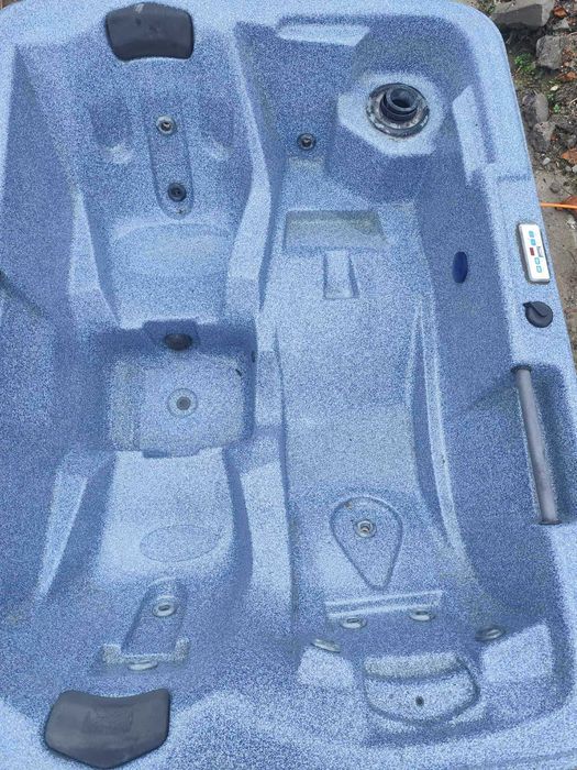 Градинско джакузи