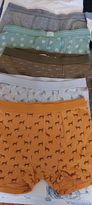 Продавам детски боксерки 12 броя на фирмата Зара