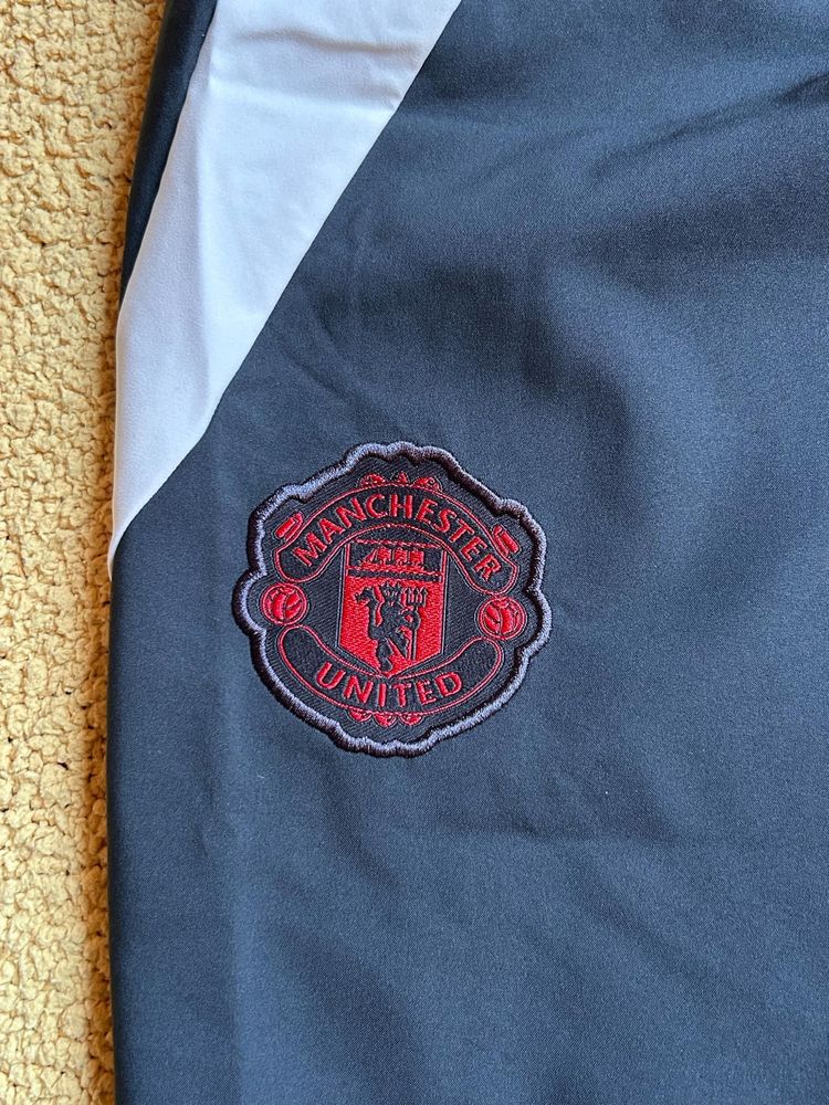 Долнище Manchester United.