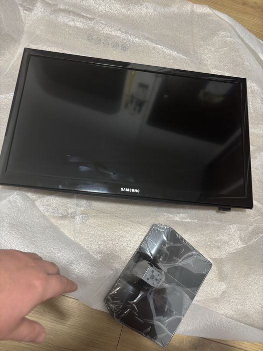 Samsung LED HD TV UE24H4003AW 24” 60 cm