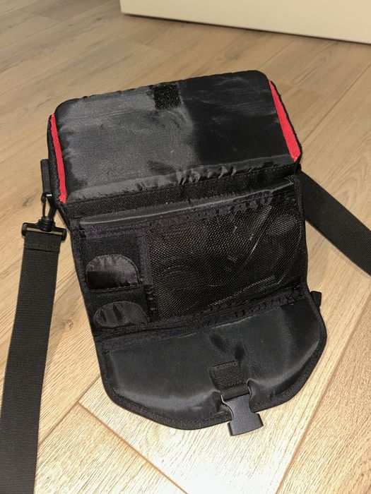 Canon EOS 4000D DSLR - Kit Complet