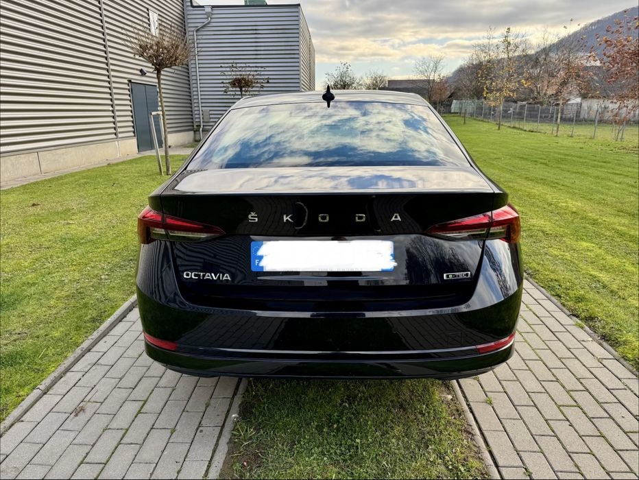 Skoda Octavia 07/2022 automata