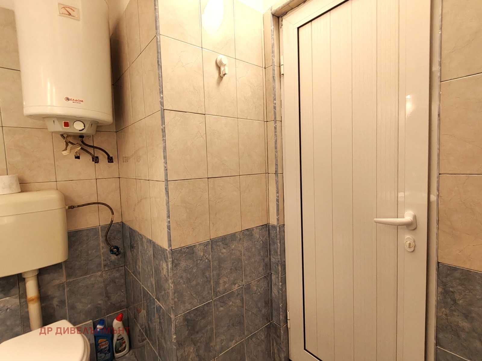 Дава под Наем КЪЩА
град София, Левски, ул. 548