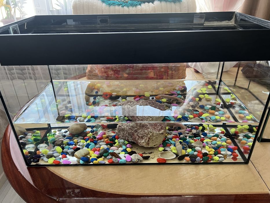 Продам аквариум для рыб