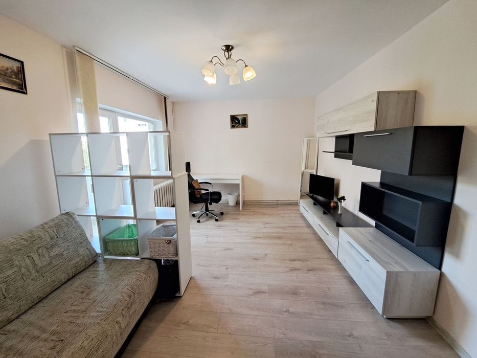 Vand apartament 4 camere cart zorilor