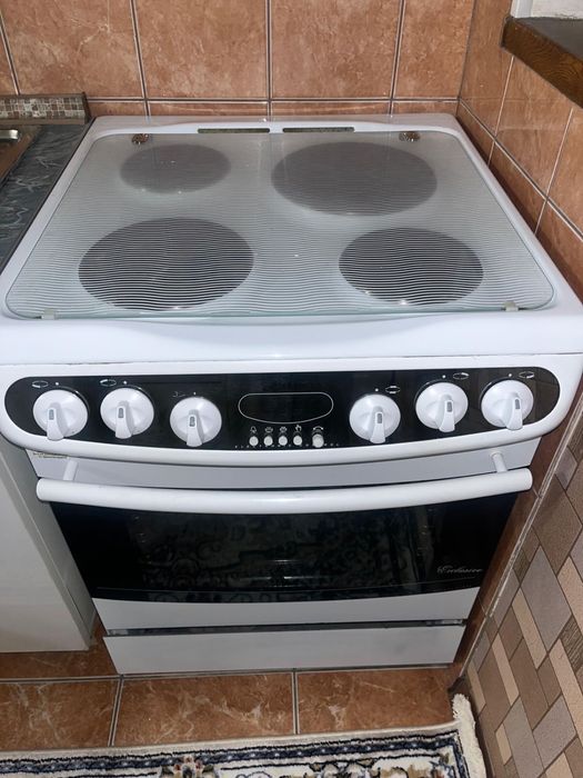 Электрическая плита