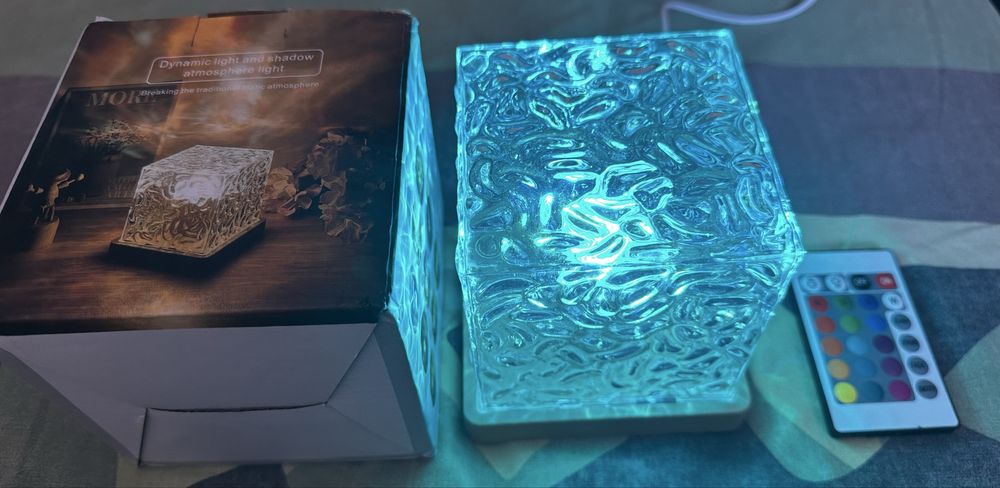 Lampa de veghe cu telecomanda