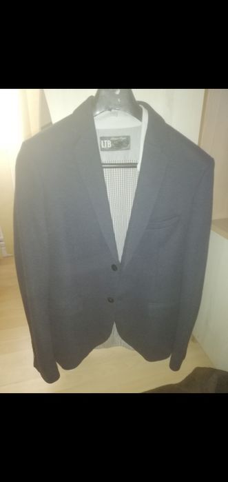 Sacou zara + cămașă 150lei