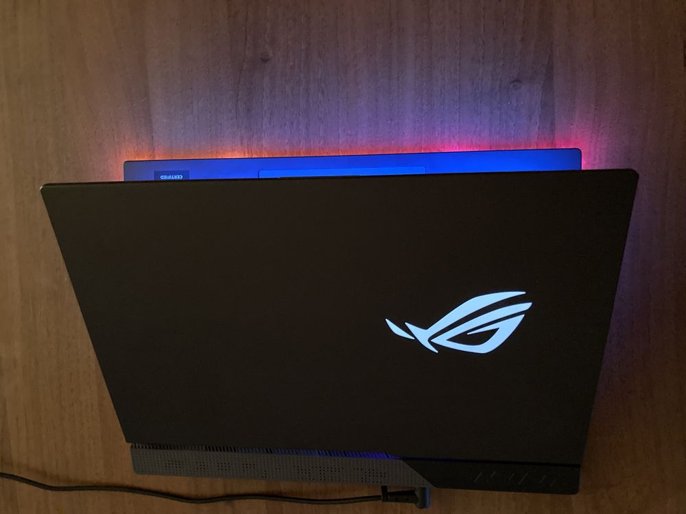 Продам игровой ноутбук Asus Rog Strix G15