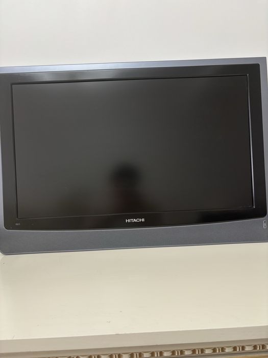 Телевизор почти новый