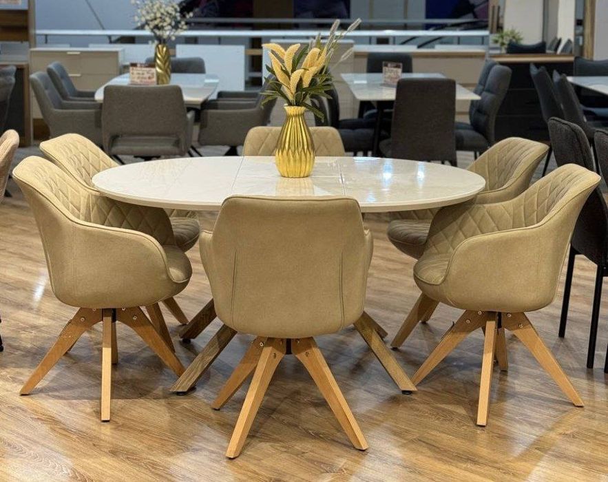 Стол и стулья от комфорт мебель