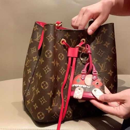 Louis Vuitton inel cheie 220416