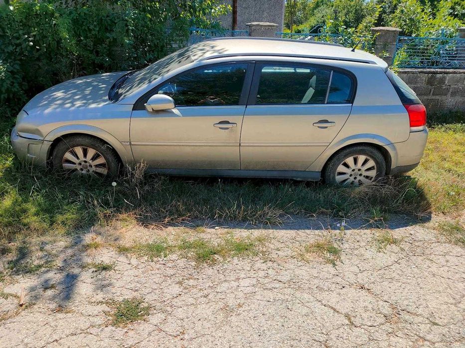 Opel Signum 2.2 Direct за ремонт или за части