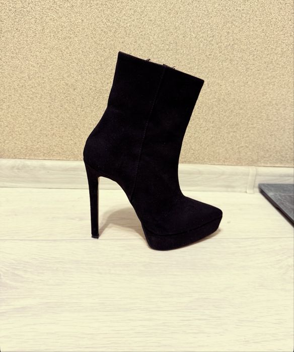 продам новые ботильоны 37 р