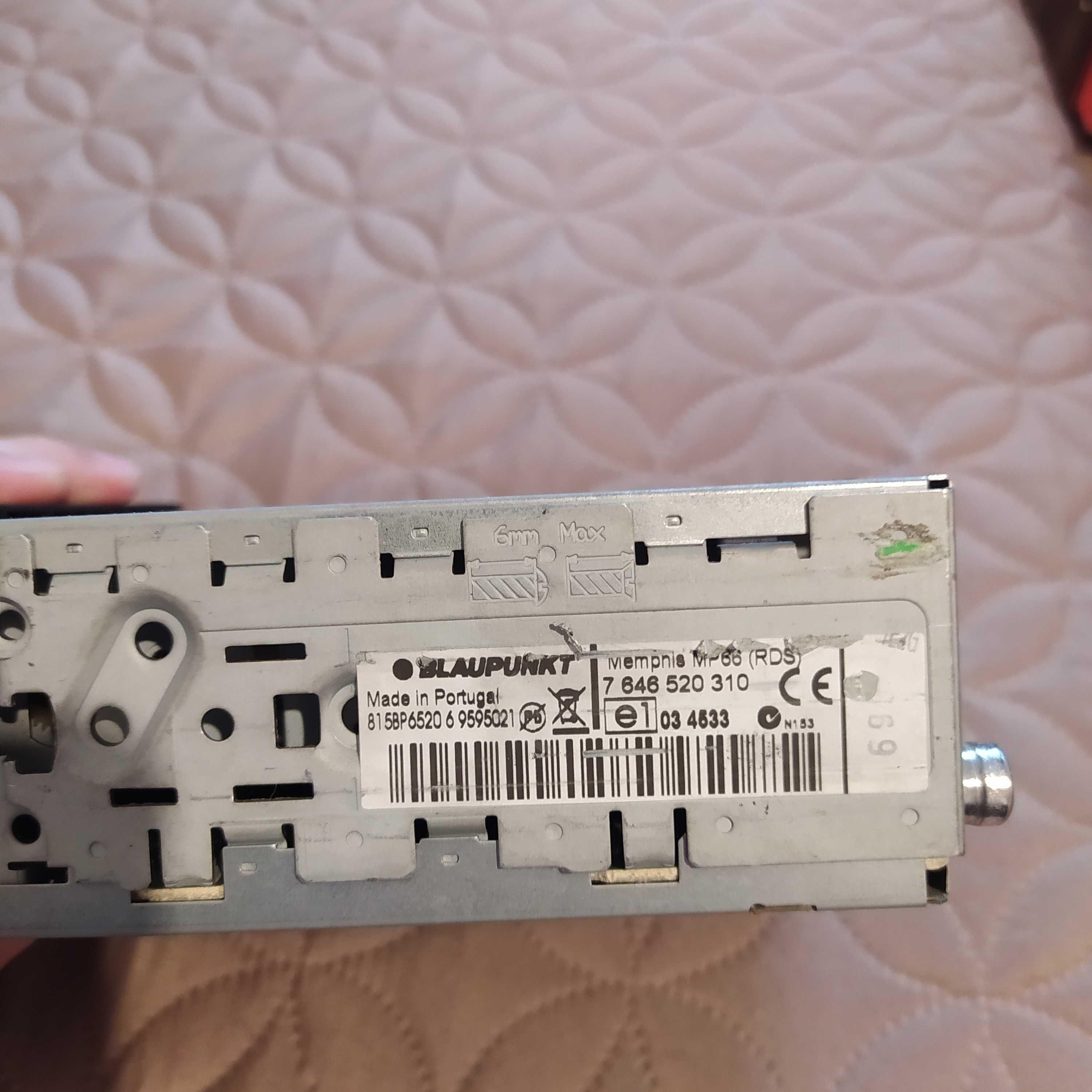Продавам авторадио MP3 плеър Blaupunkt
